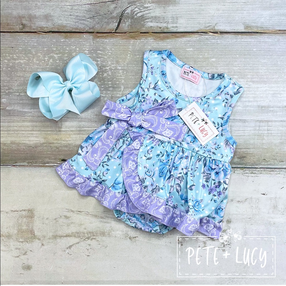 Pete + Lucy baby romper